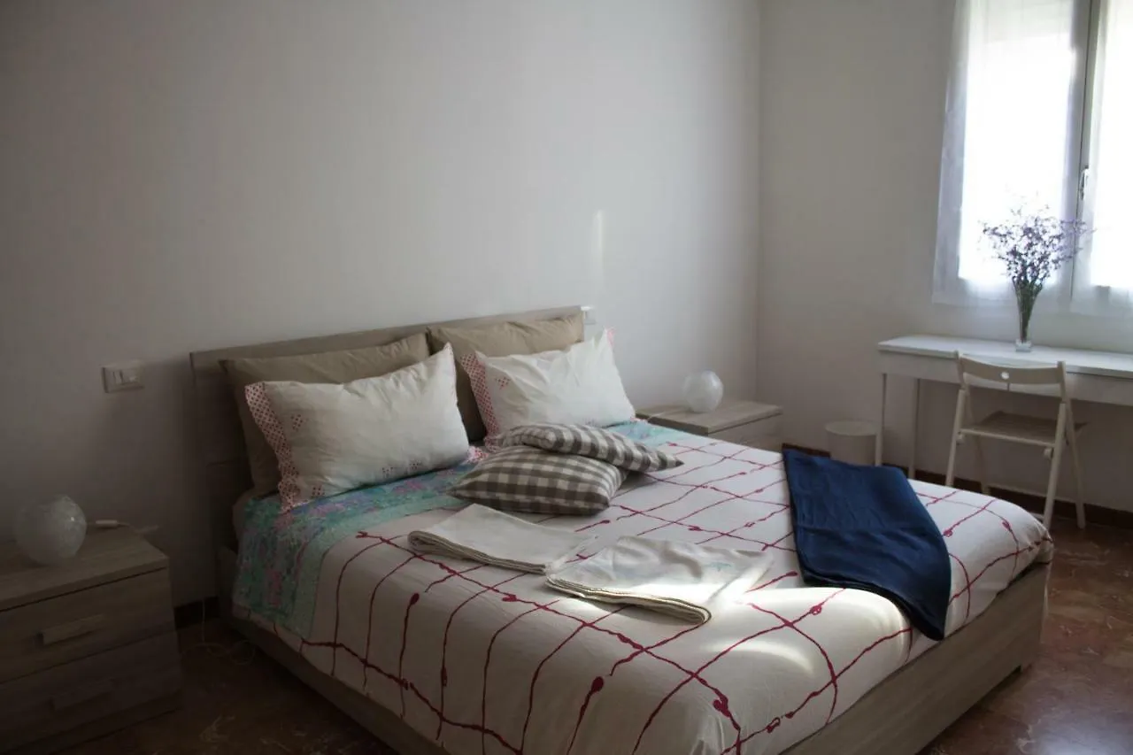 A Due Passi Dal Lumiere Bed & Breakfast Bologna